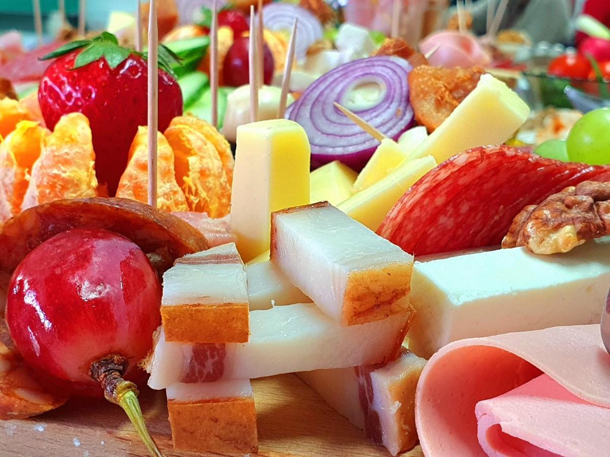 Hotel Domeniul Acasa In Vadu Izei Maramu Zewnętrze zdjęcie